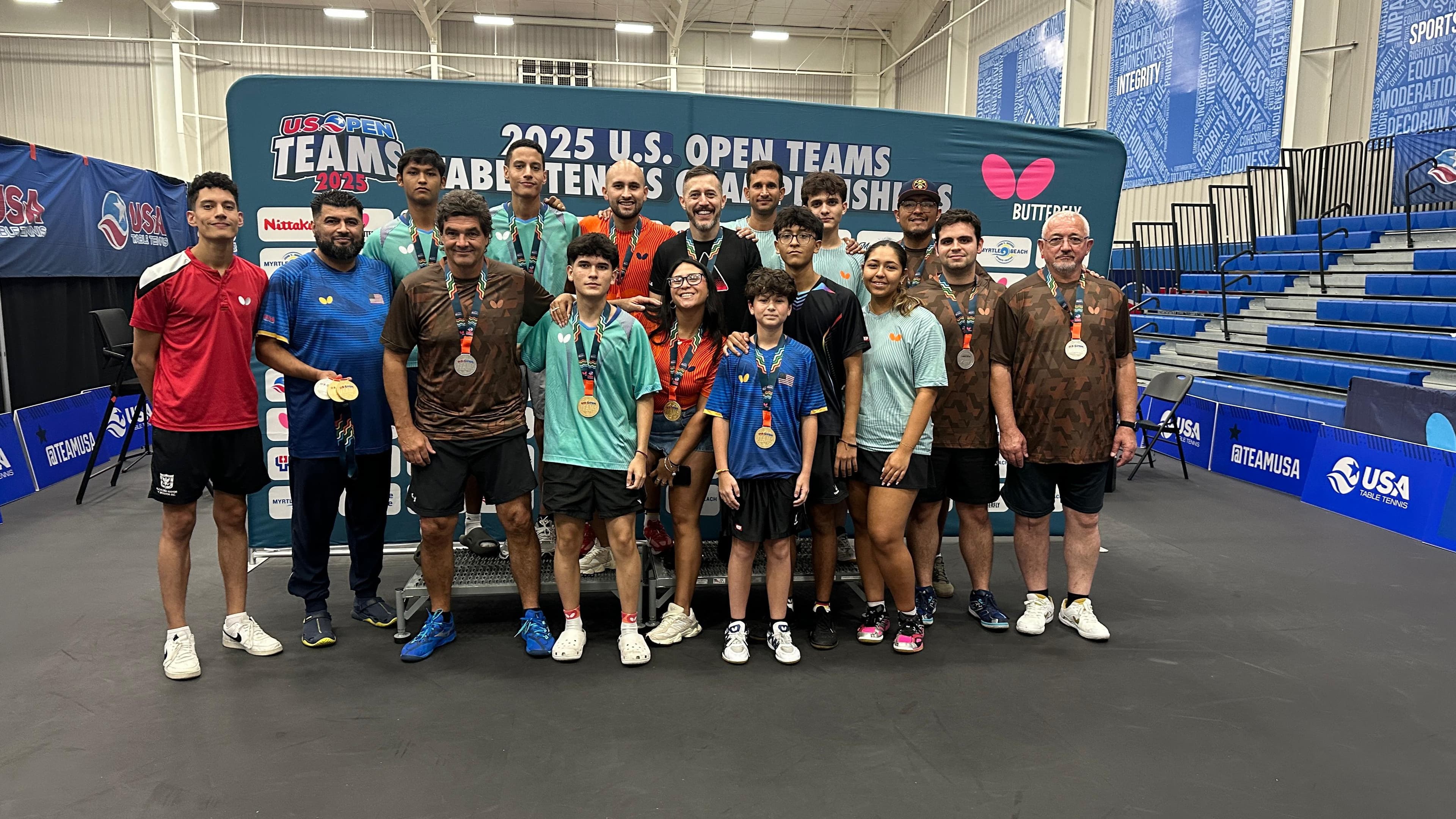 Coach David Bonilla with the 2025 U.S. Open Teams group
